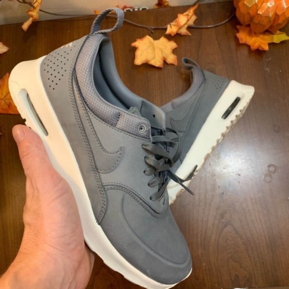 NEW Nike Air Thea Slate Running Shoe w/ box - Picture 2 of 6